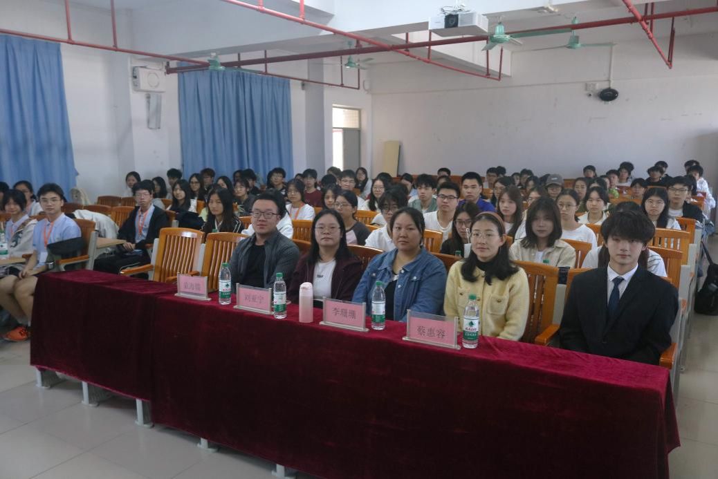 william英国中文举办“青马工程”第五期培训班结业暨第六期开班仪式